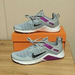 Nike sz 7.5 Legend Essential Sneakers Trainers Smoke Gray Black (Women)
